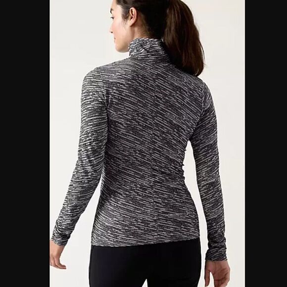 Athleta Flurry Seamless Turtleneck in Black & White | Size M - Picture 2 of 11